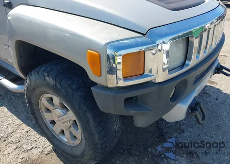 2008 Hummer H3 Suv z USA, uszkodzony, nr VIN 5GTEN13EX88150935